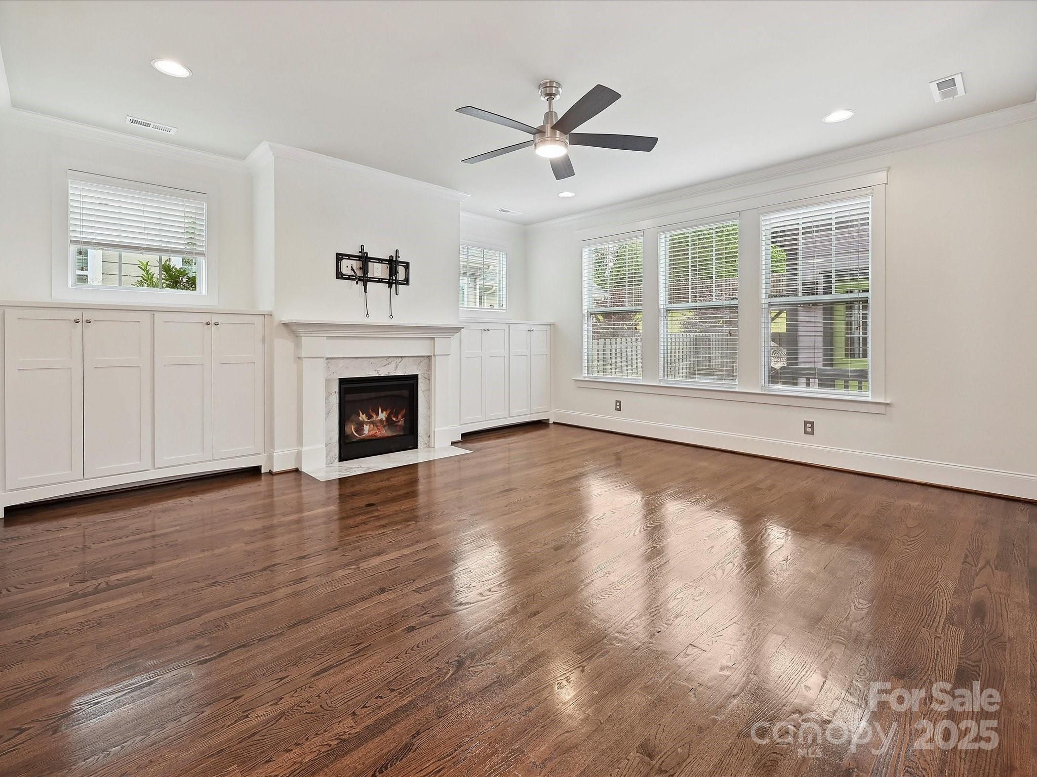 Riverwalk - Residential