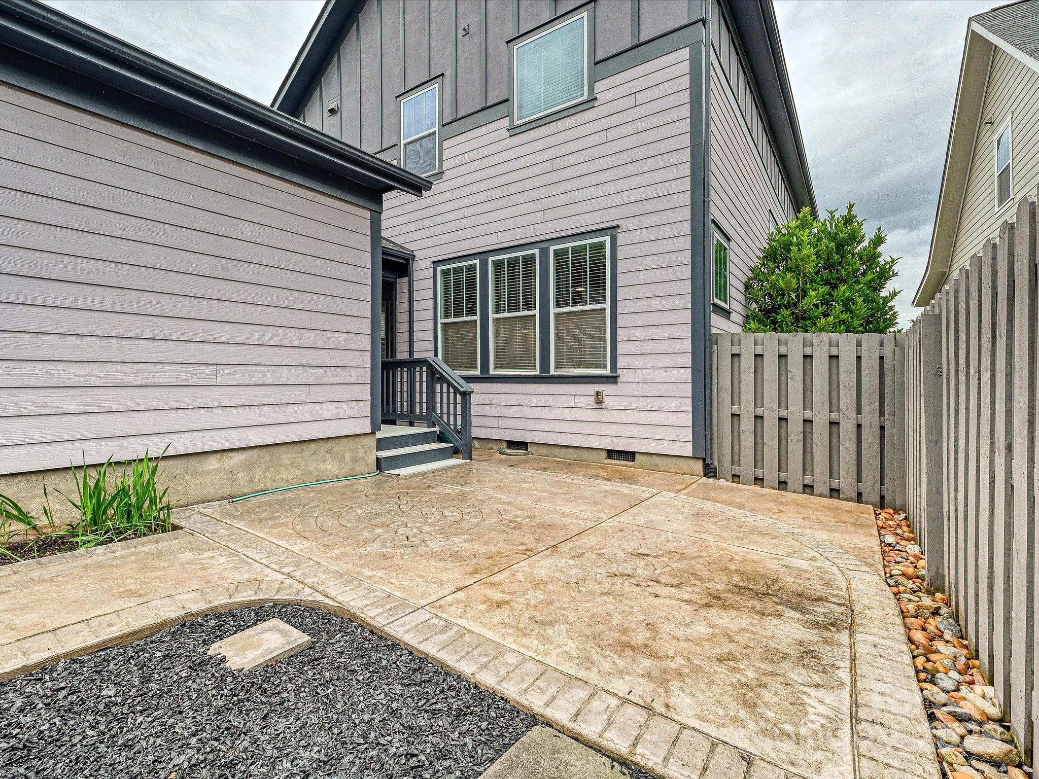 Riverwalk - Residential