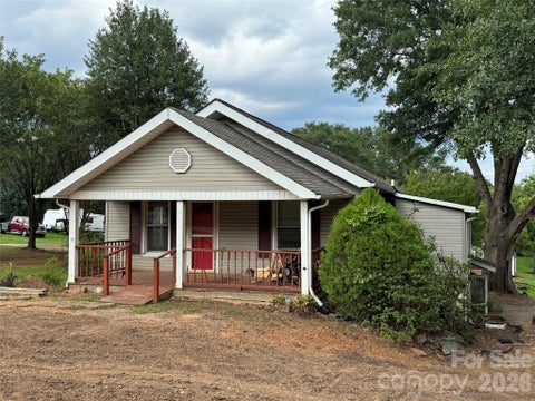 Photo of 509 21st Street SE, Hickory, NC 28602 (MLS # 4413508)