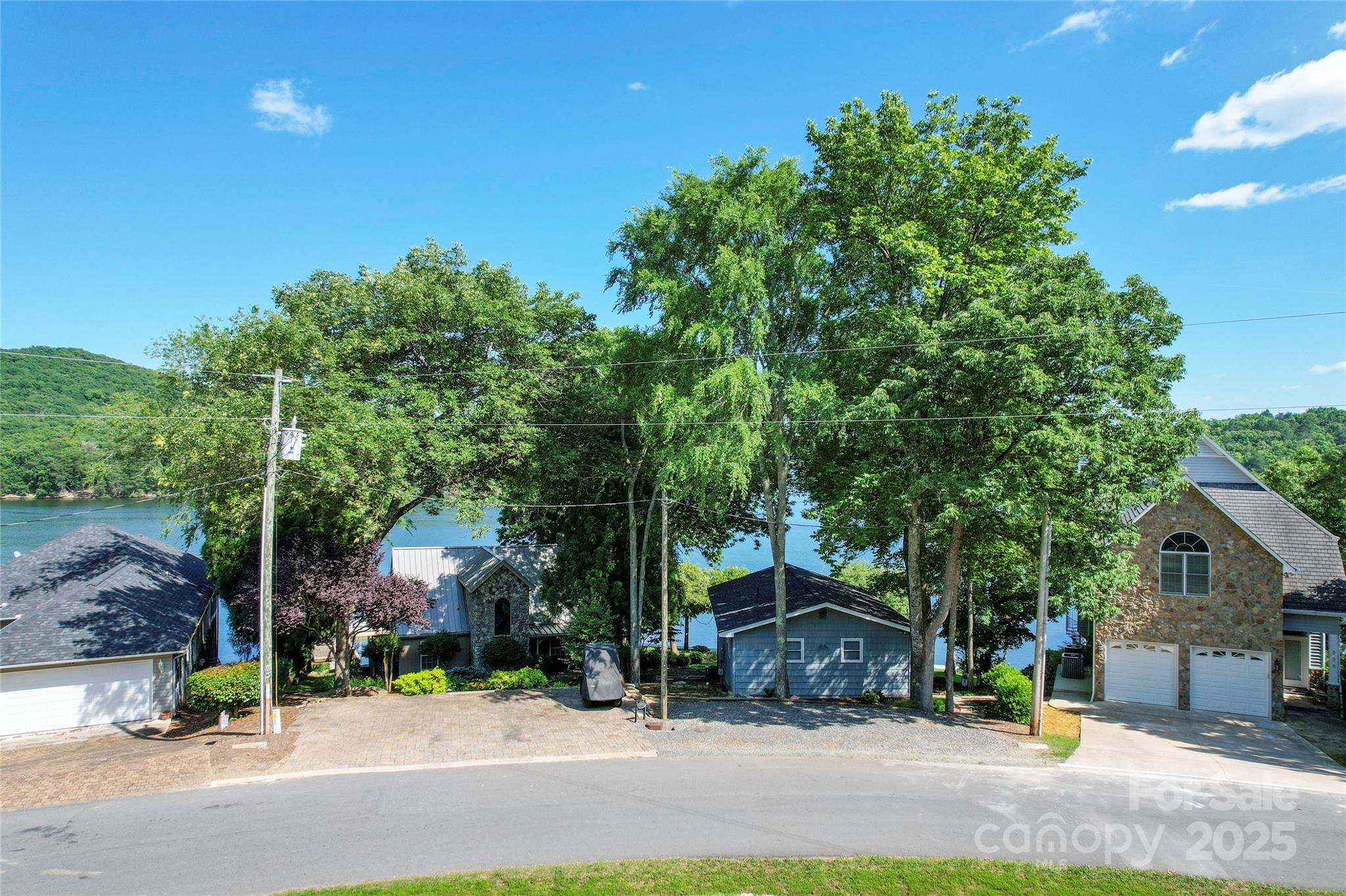 Dixie Shores - Residential