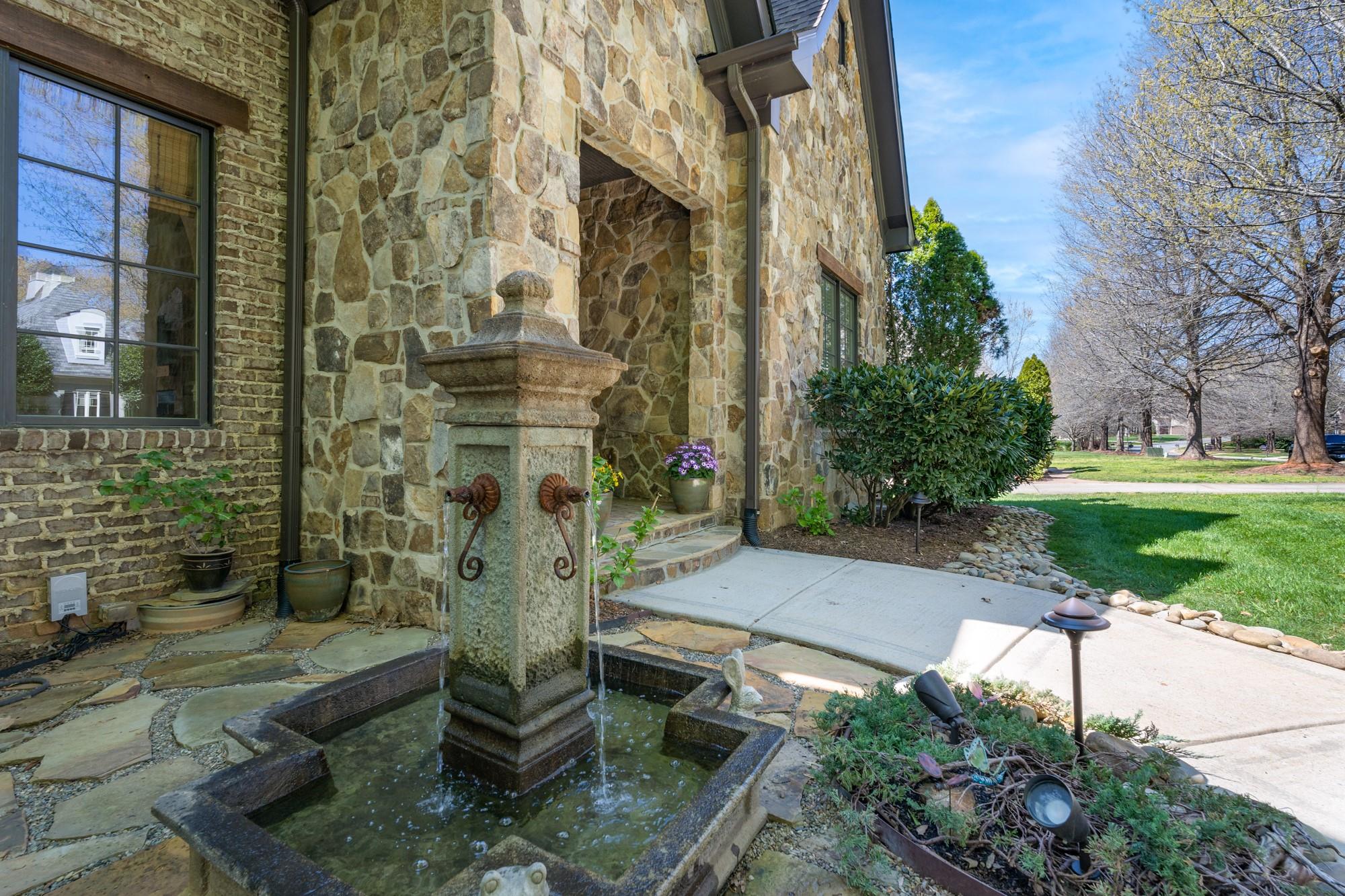 Chatelaine - Residential