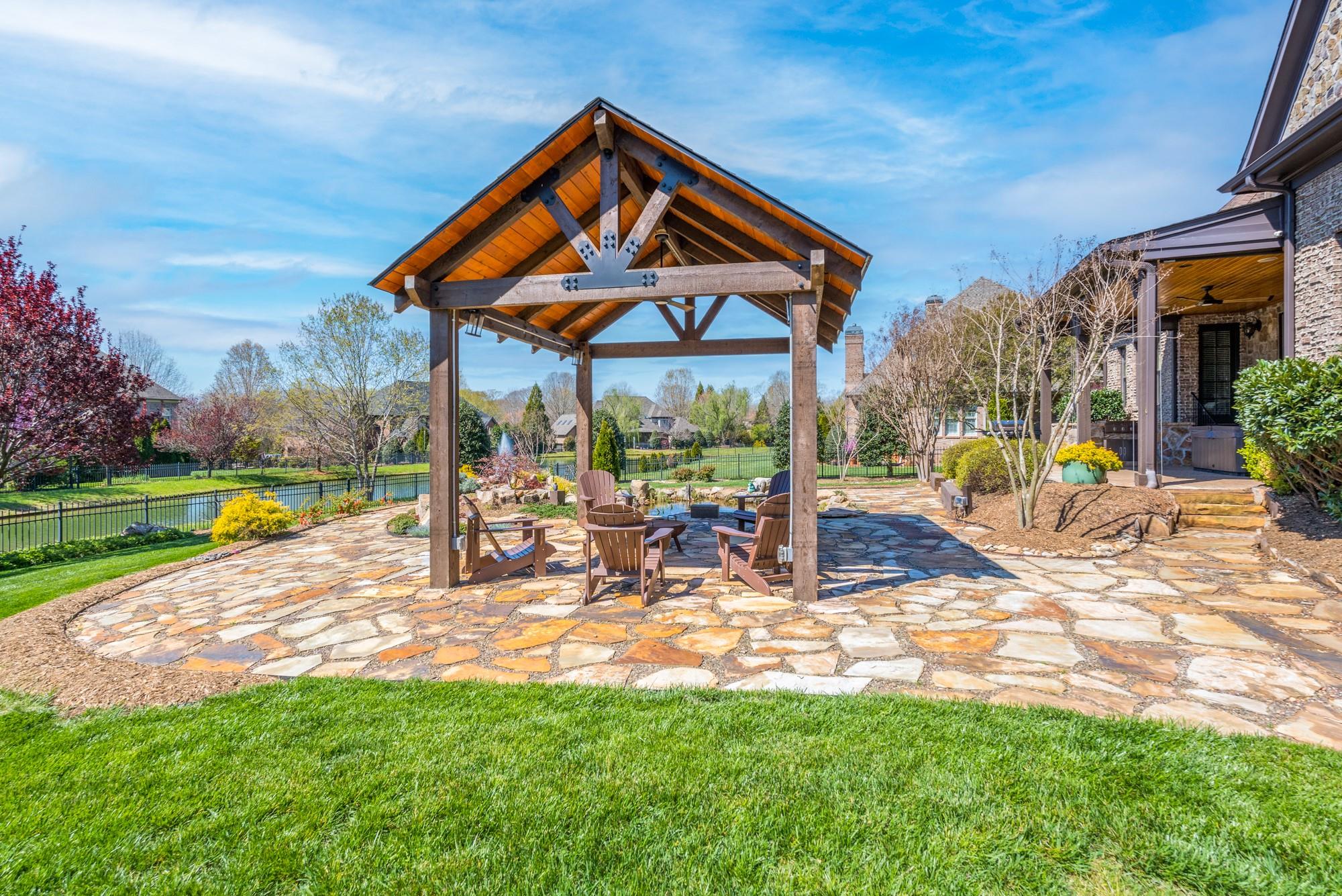 Chatelaine - Residential