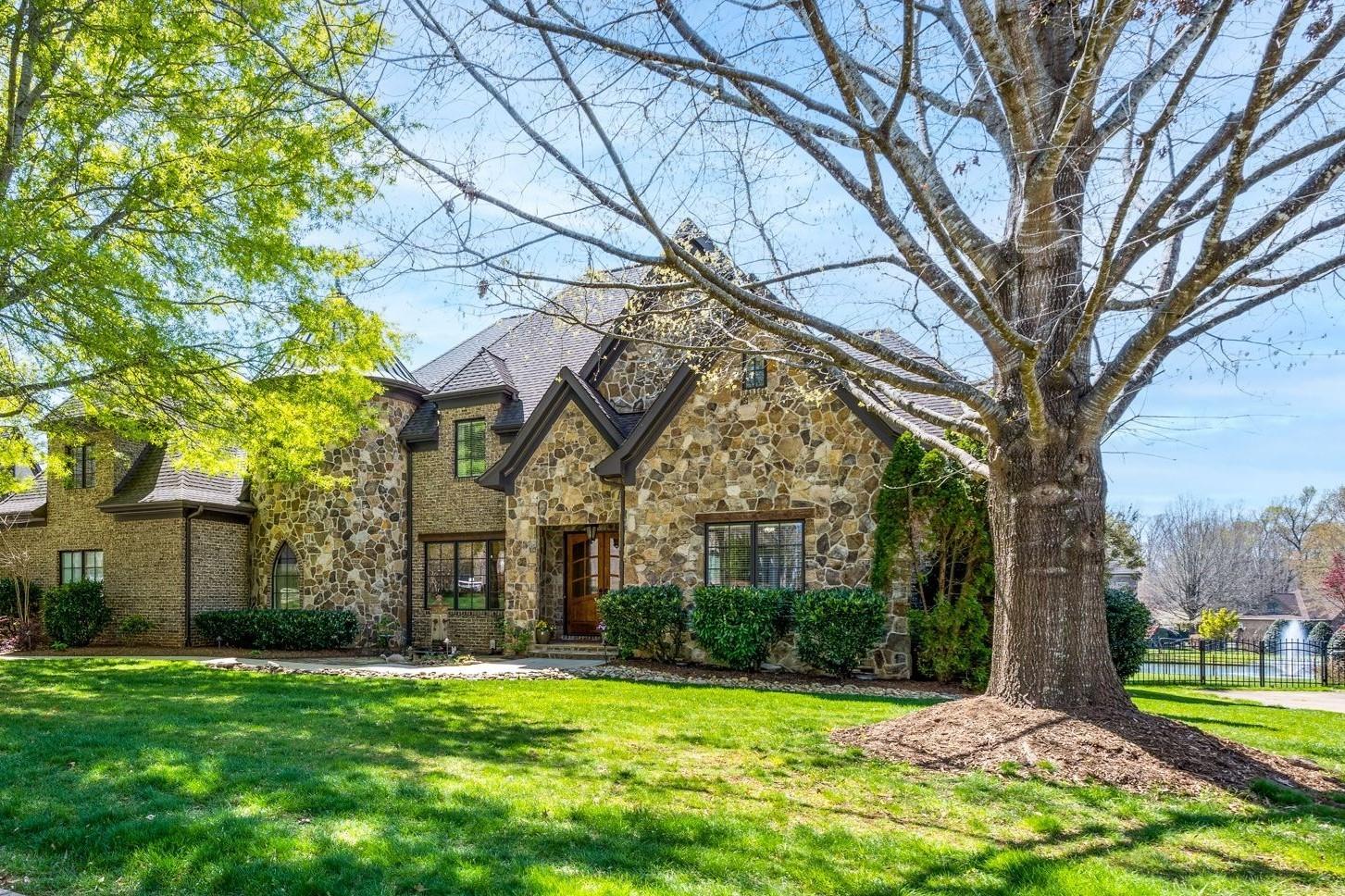 Chatelaine - Residential