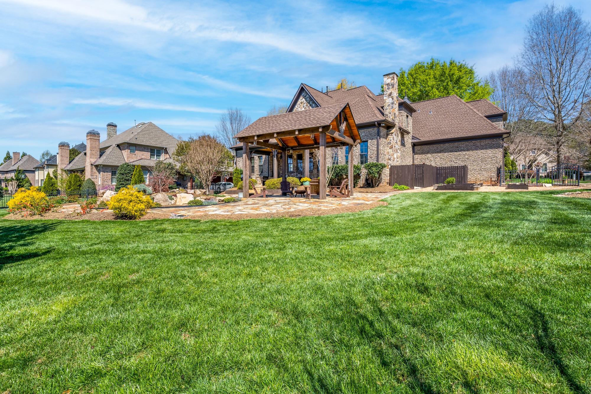 Chatelaine - Residential