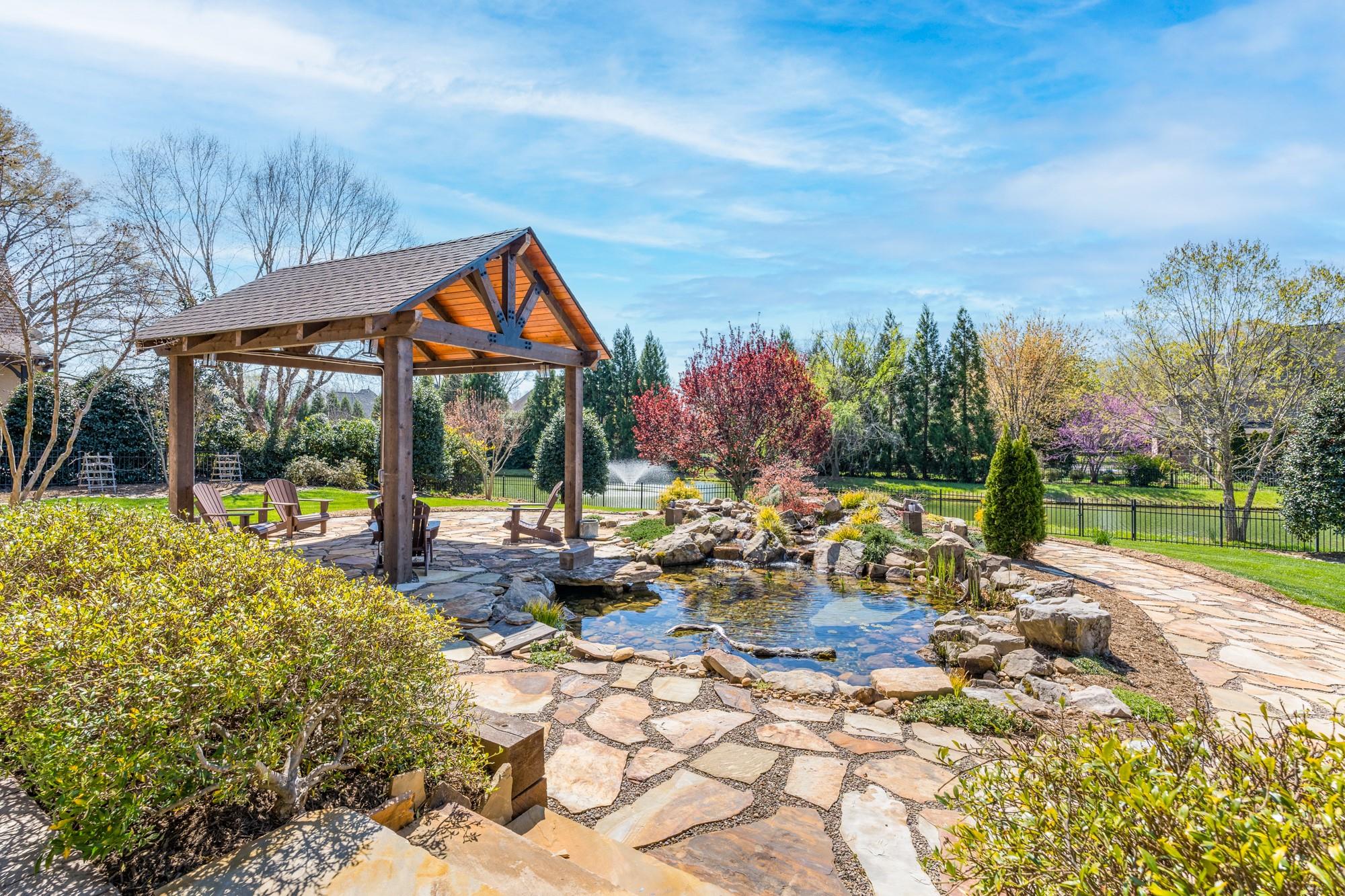 Chatelaine - Residential