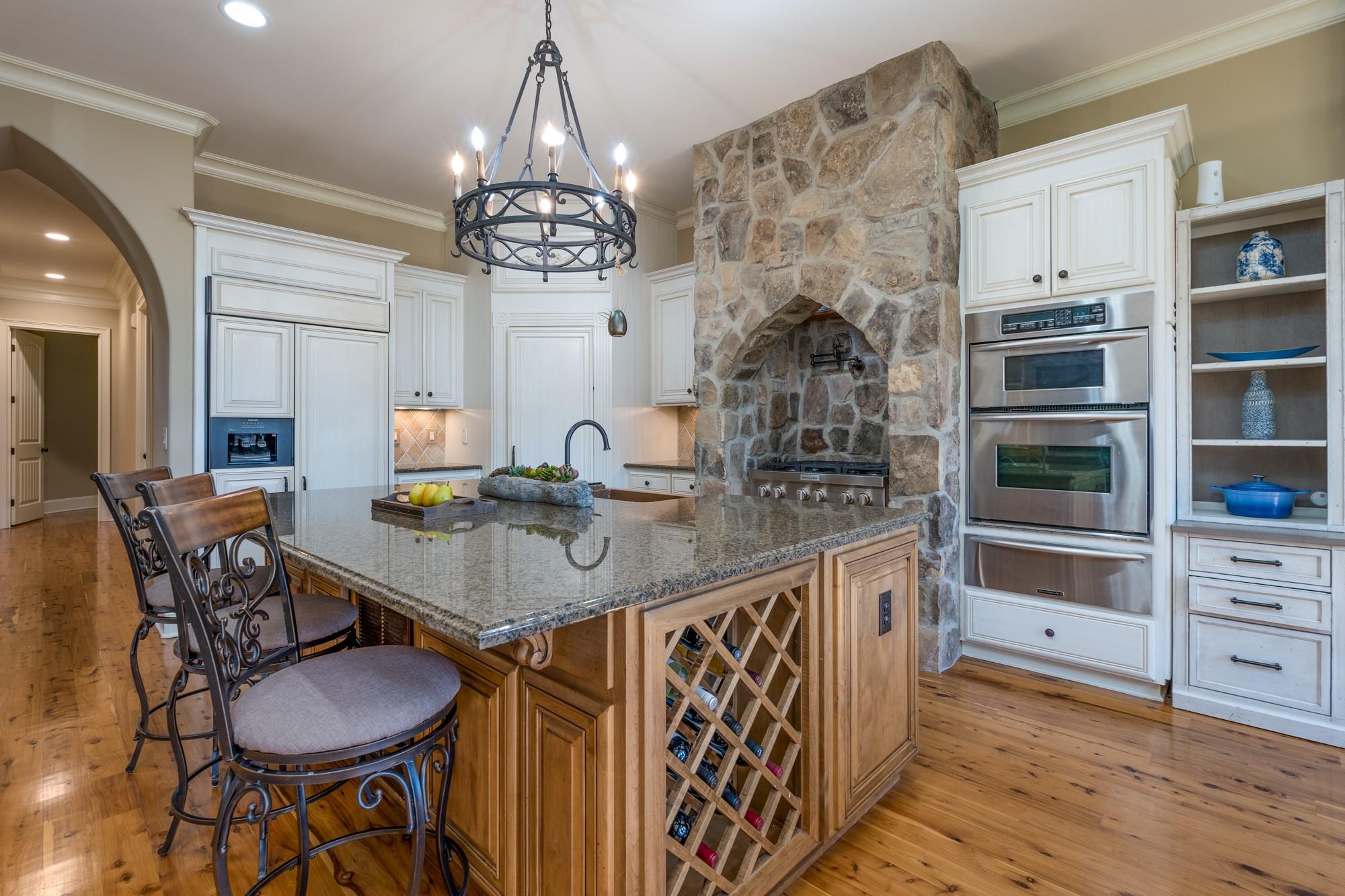 Chatelaine - Residential