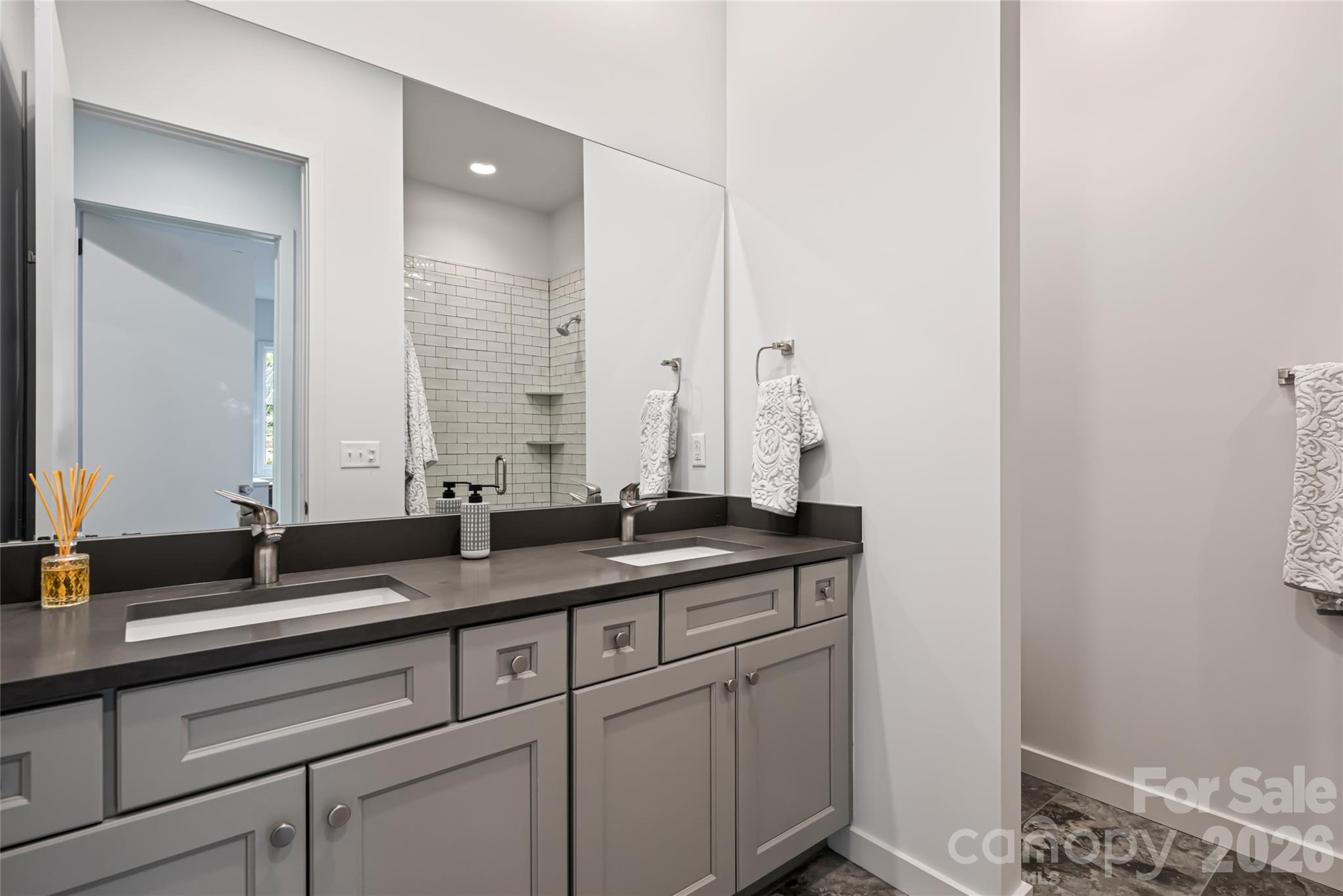 Sovereign Oaks - Residential