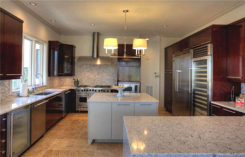 The Peninsula - Residential