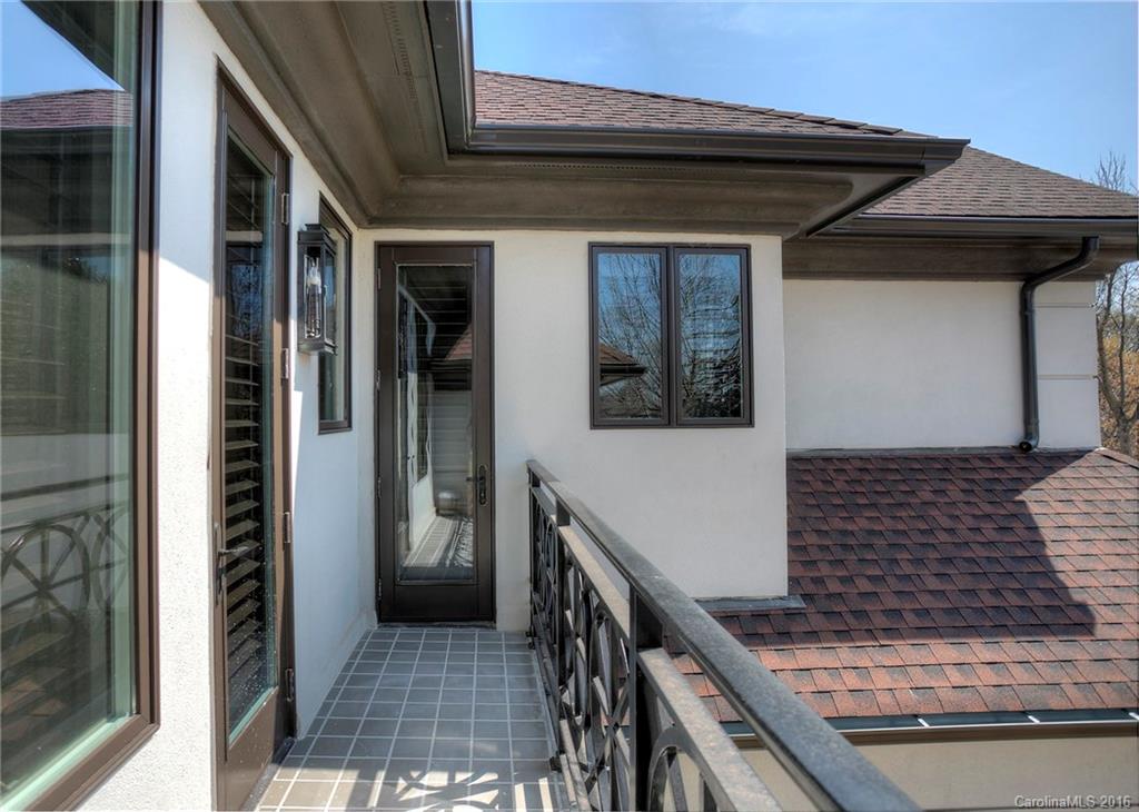 The Peninsula - Residential