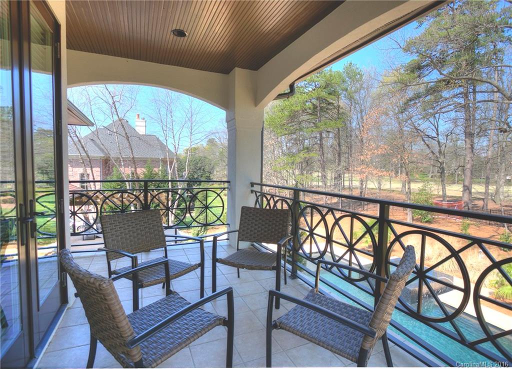 The Peninsula - Residential