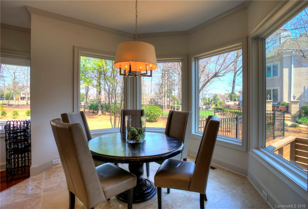 The Peninsula - Residential