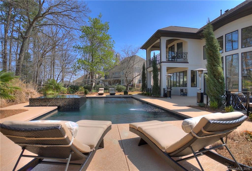 The Peninsula - Residential