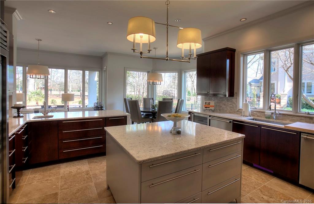 The Peninsula - Residential