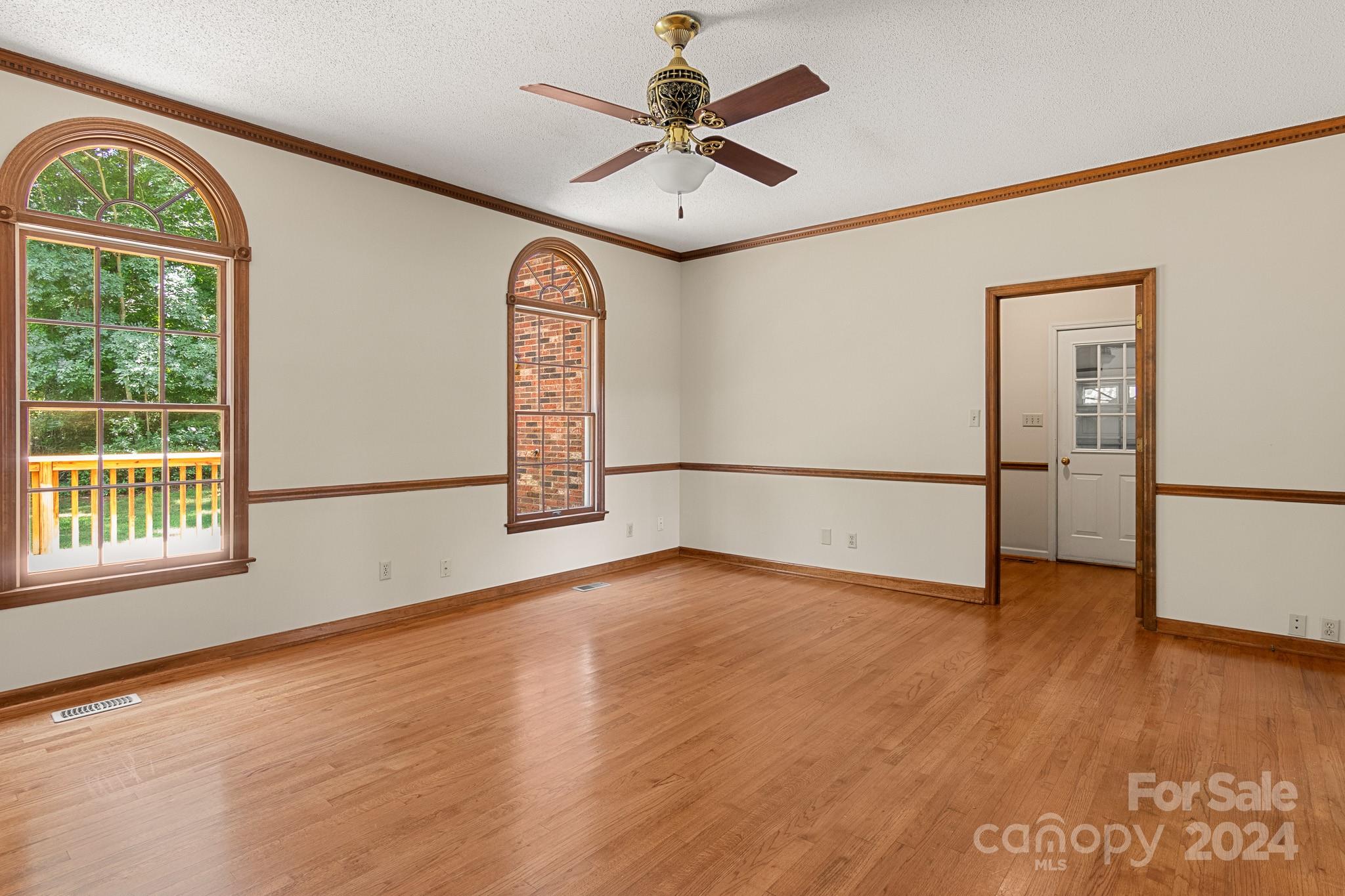 Country Club Gardens - Residential