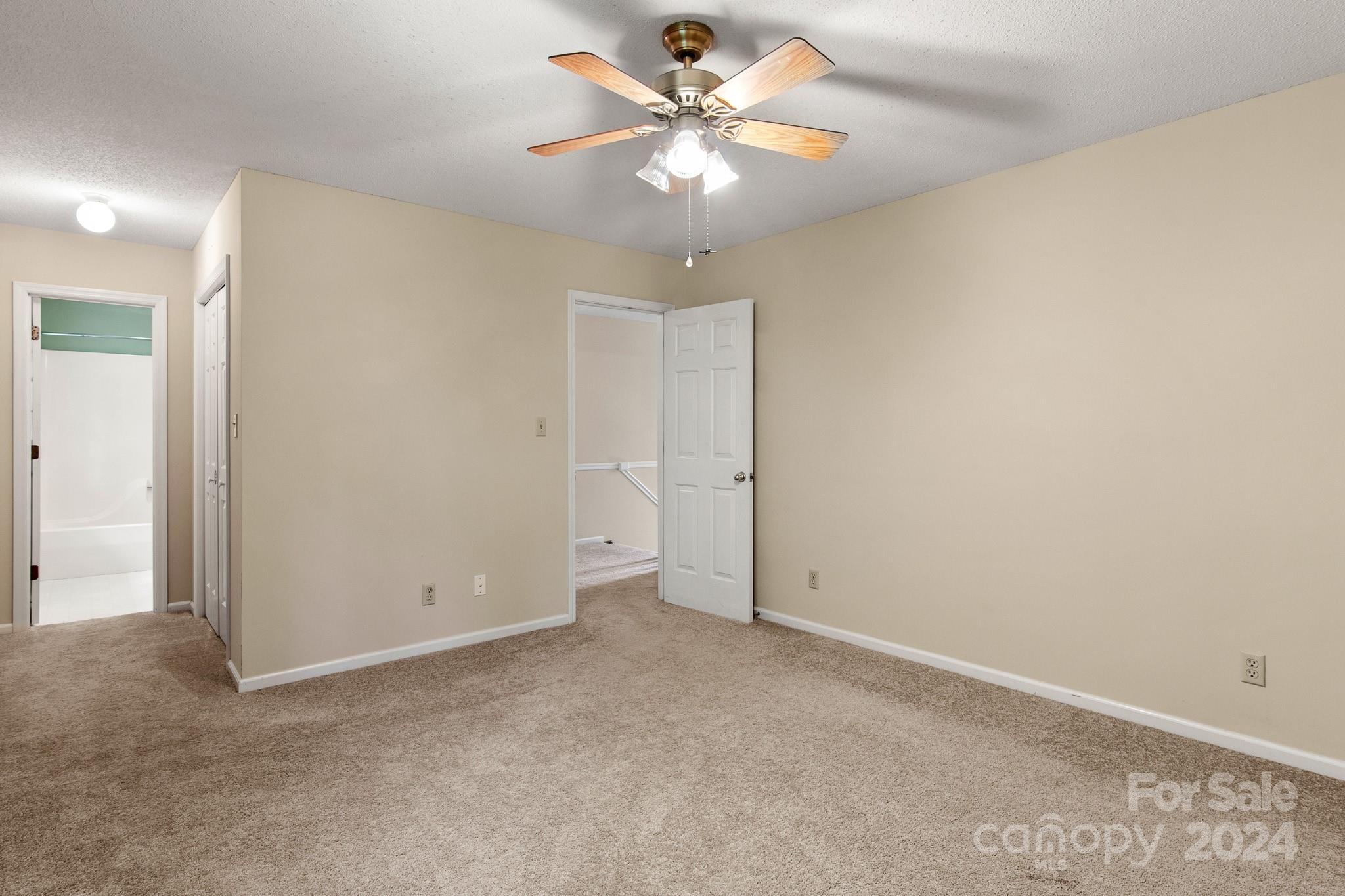 Country Club Gardens - Residential
