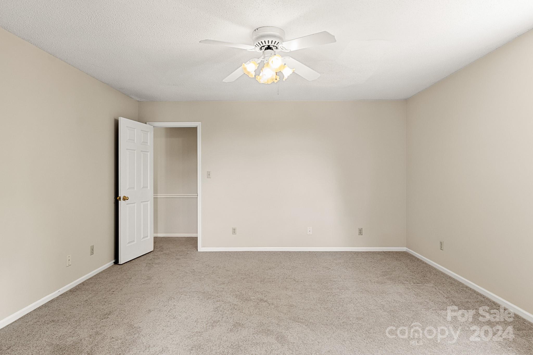 Country Club Gardens - Residential