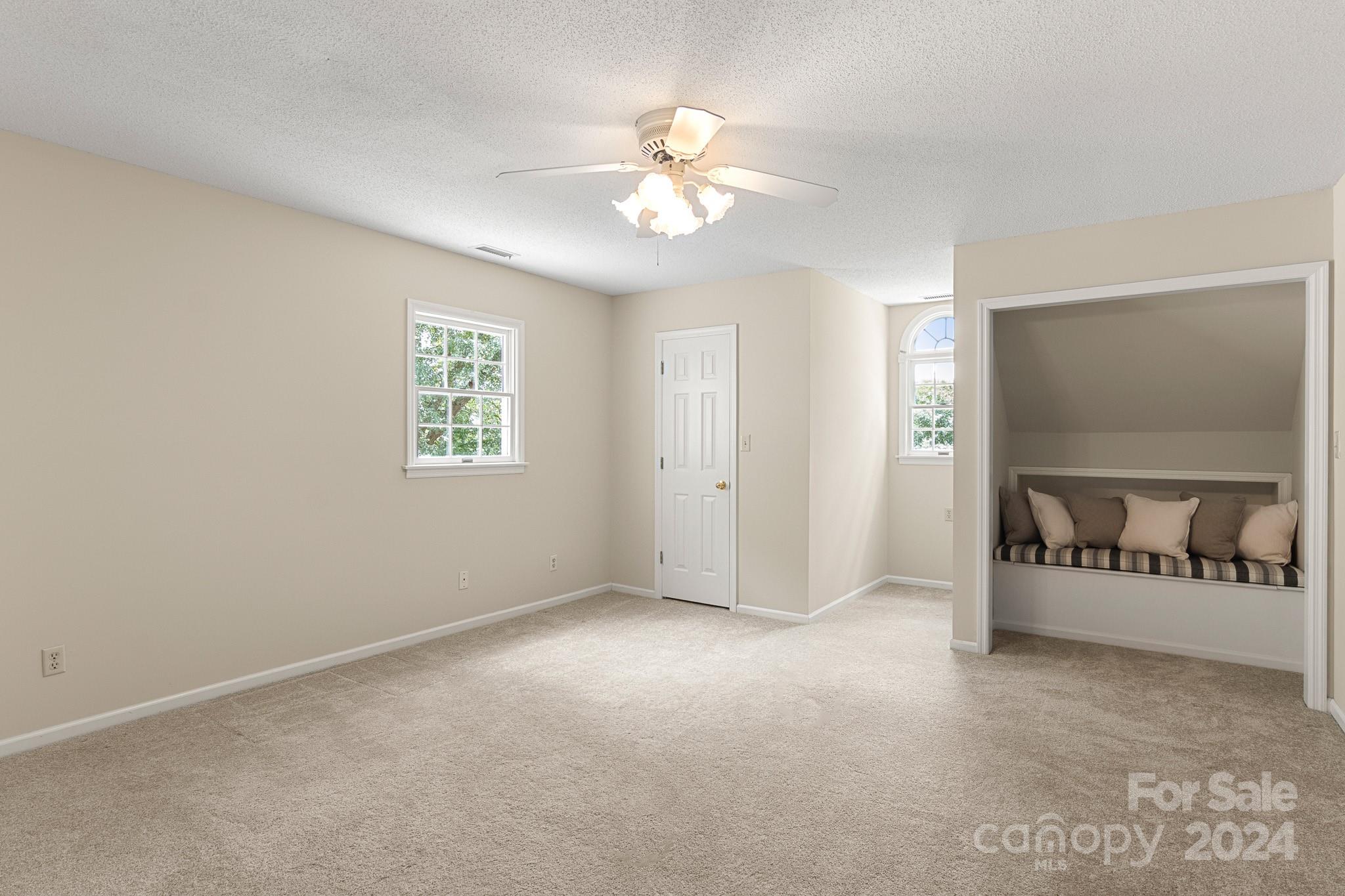 Country Club Gardens - Residential