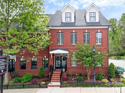 489 S Main Street Davidson NC 28036