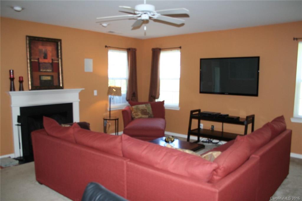 Sunset On Linda Vista - Residential