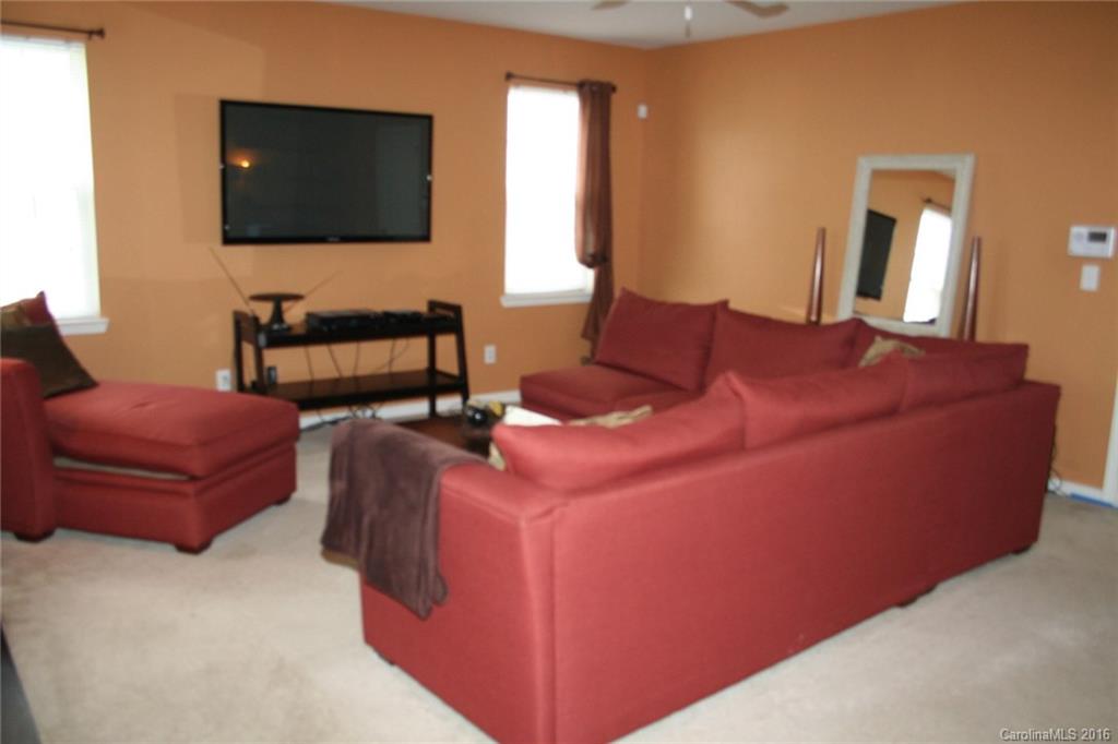 Sunset On Linda Vista - Residential