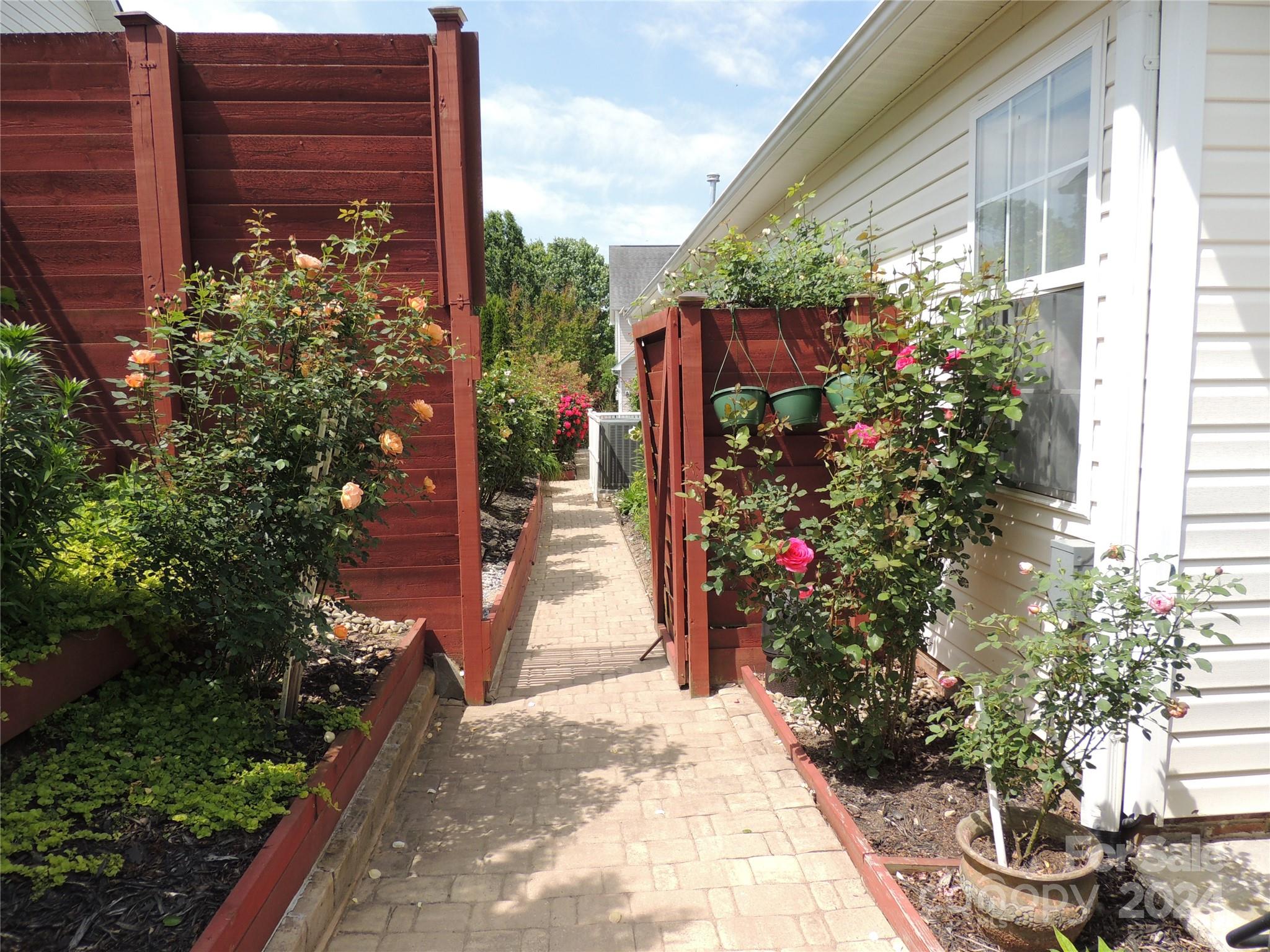 River Walk - Residential