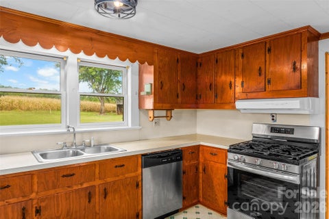Photo of 478 Randleman Road, Hamptonville, NC 27020 (MLS # 4429716)