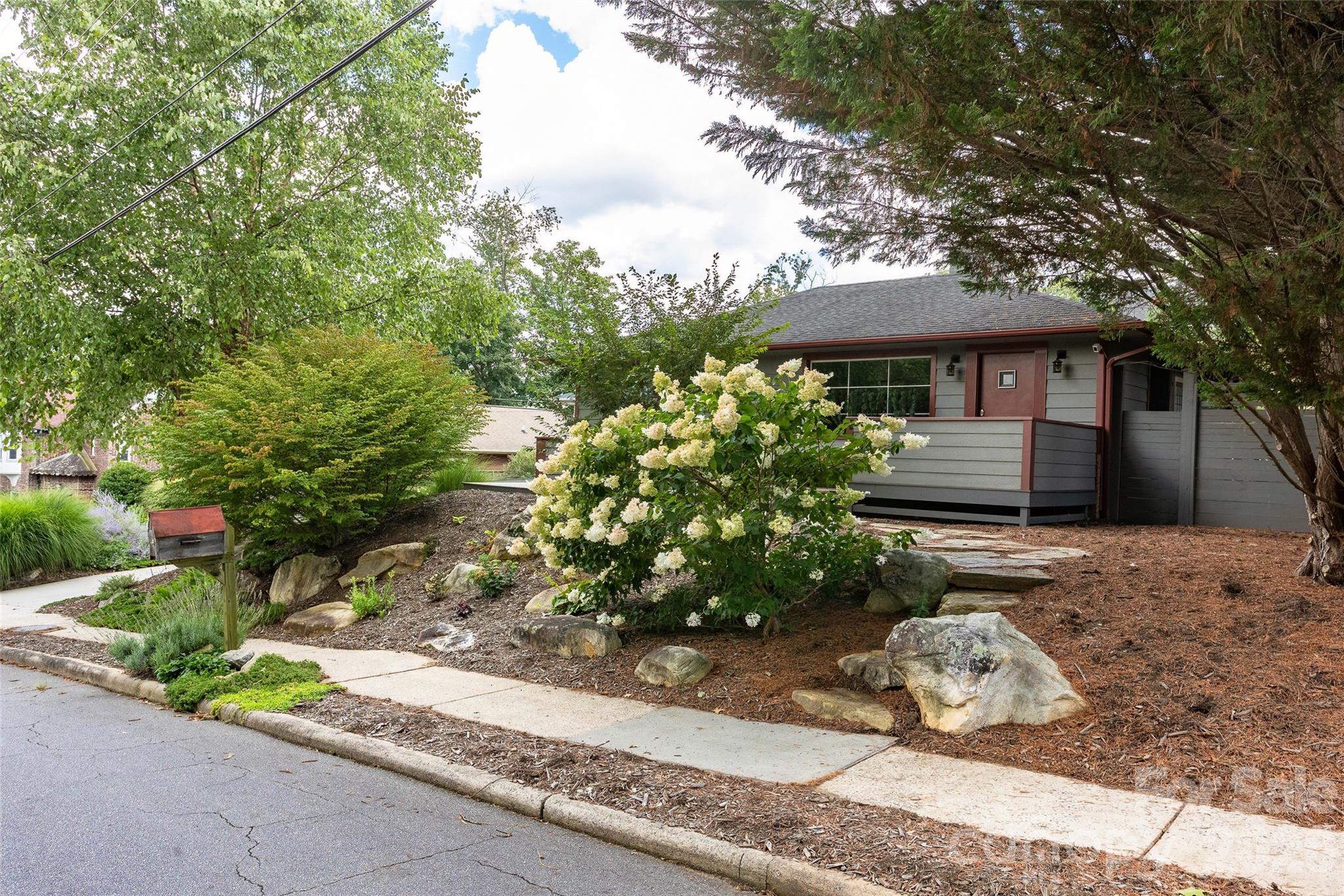 30 Maney Avenue