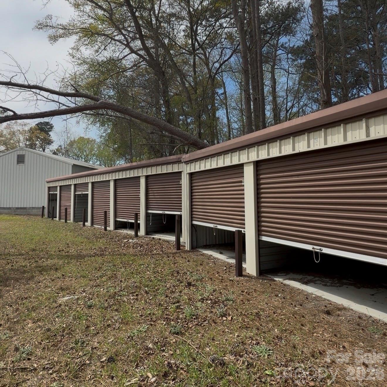 406 W Bobo Newsome Highway