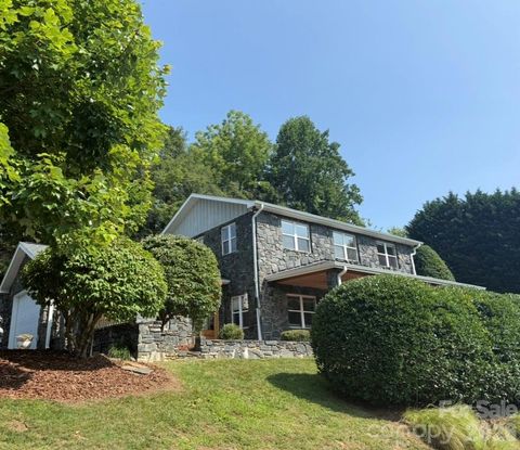 Photo of 195 Oak Lane, Mars Hill, NC 28754 (MLS # 4394018)