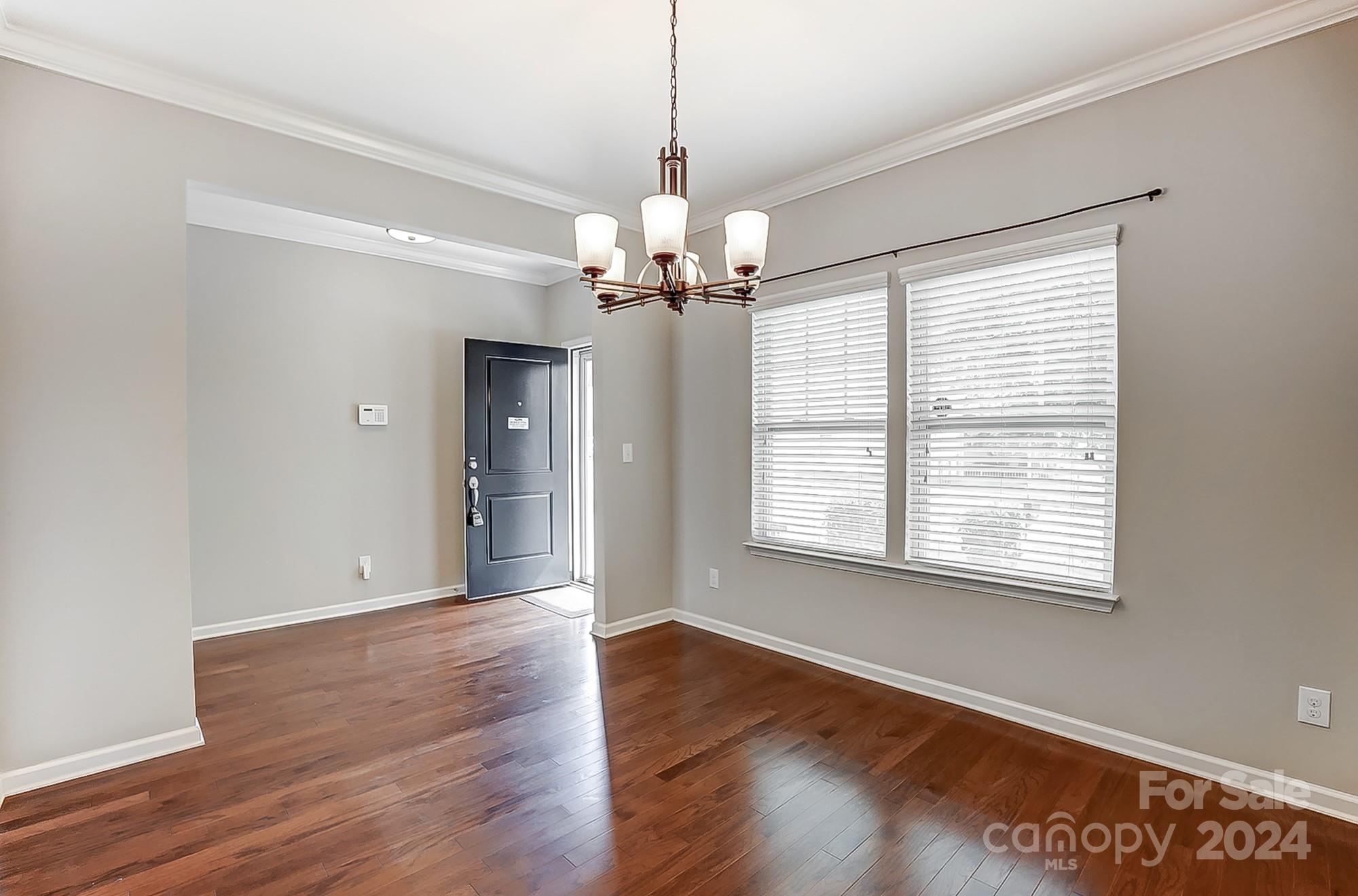 Newport Lakes - Residential