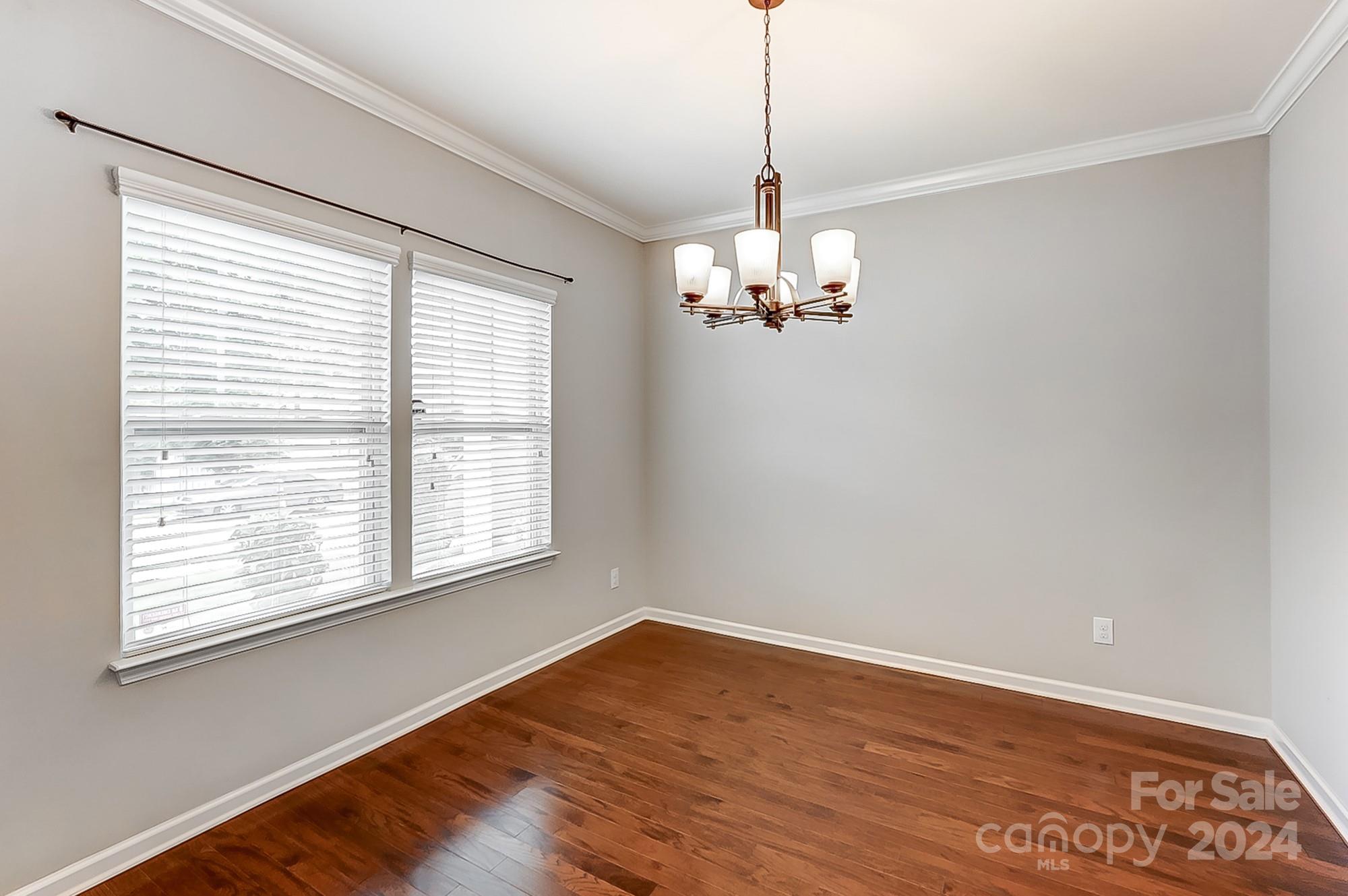 Newport Lakes - Residential