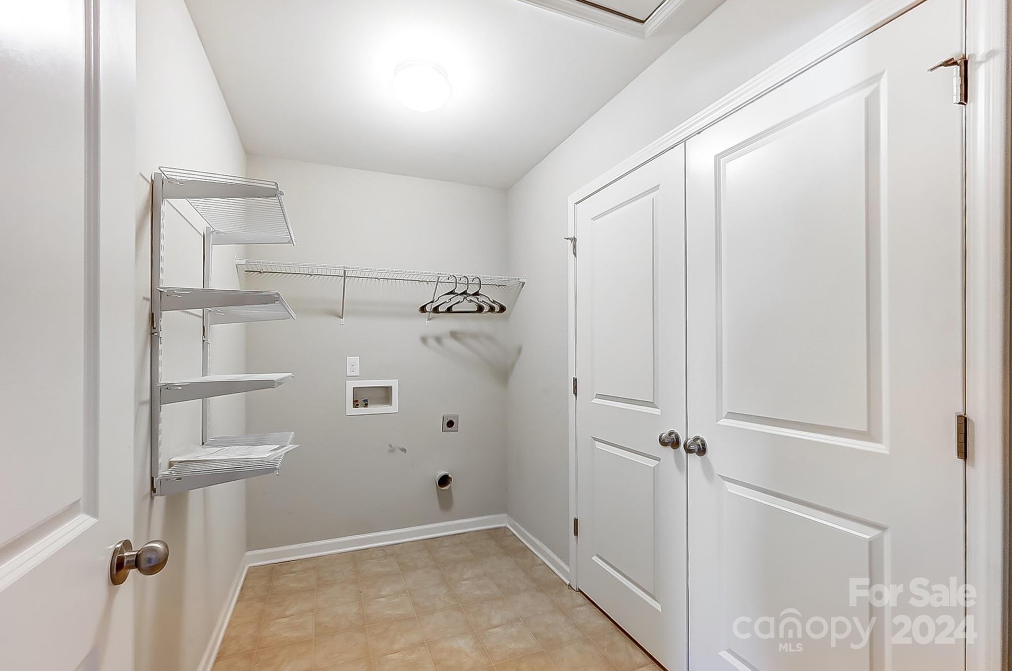 Newport Lakes - Residential