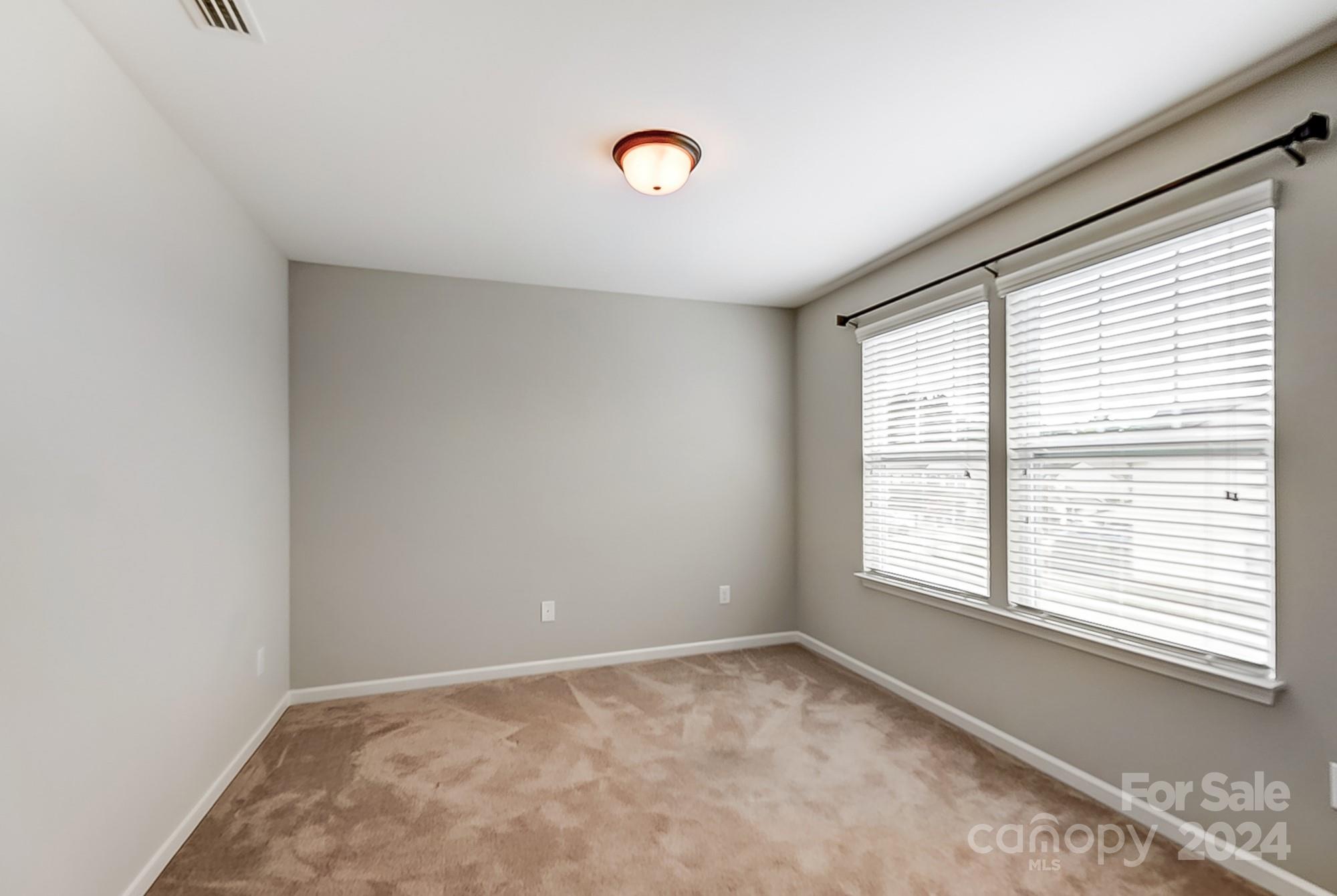 Newport Lakes - Residential