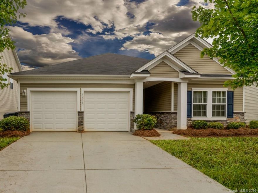 Only Ranch home in Berewick & move in ready! Antique Swedish Chandelier in kitchen included!