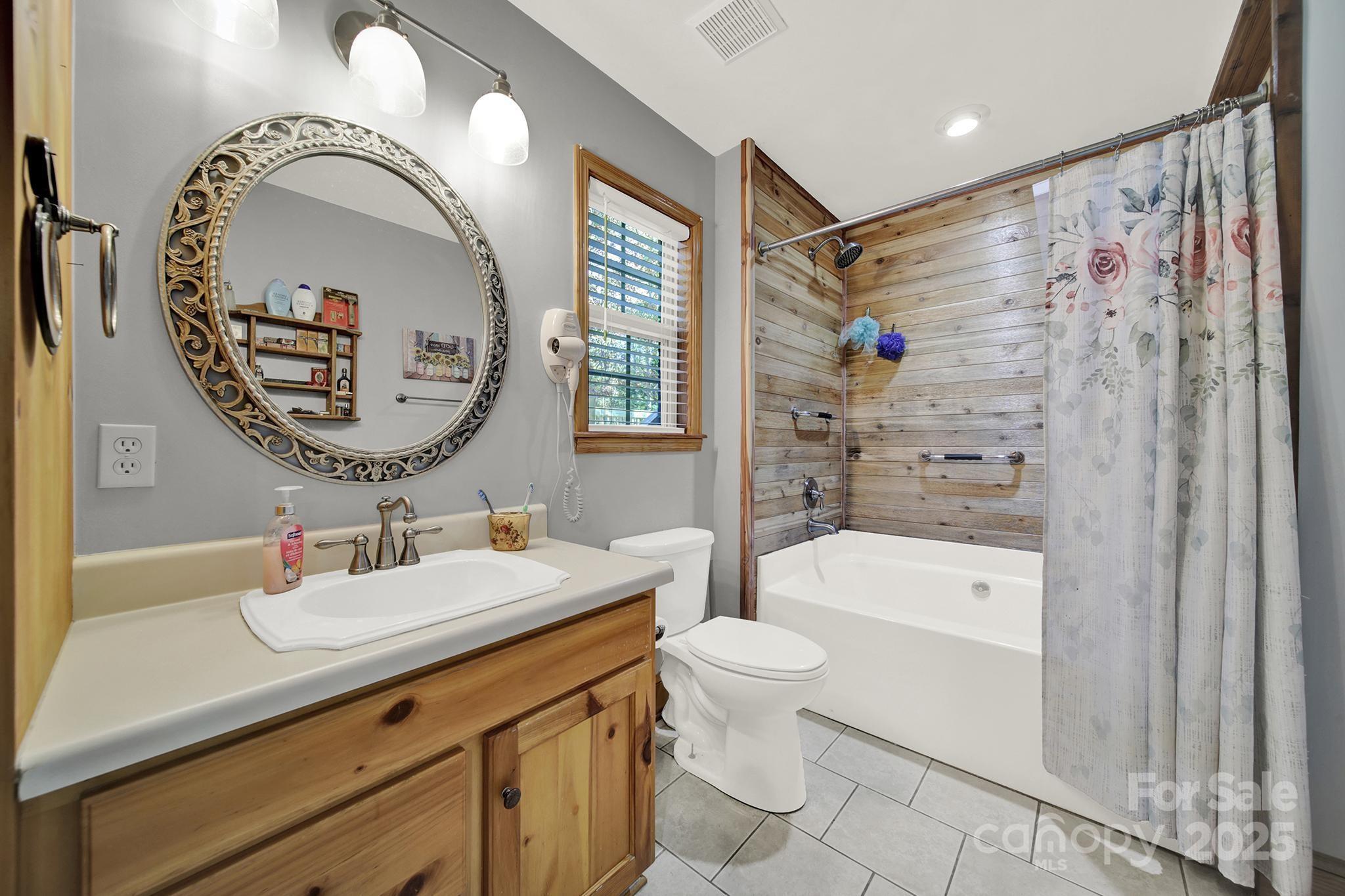 Woodland Hills - Residential