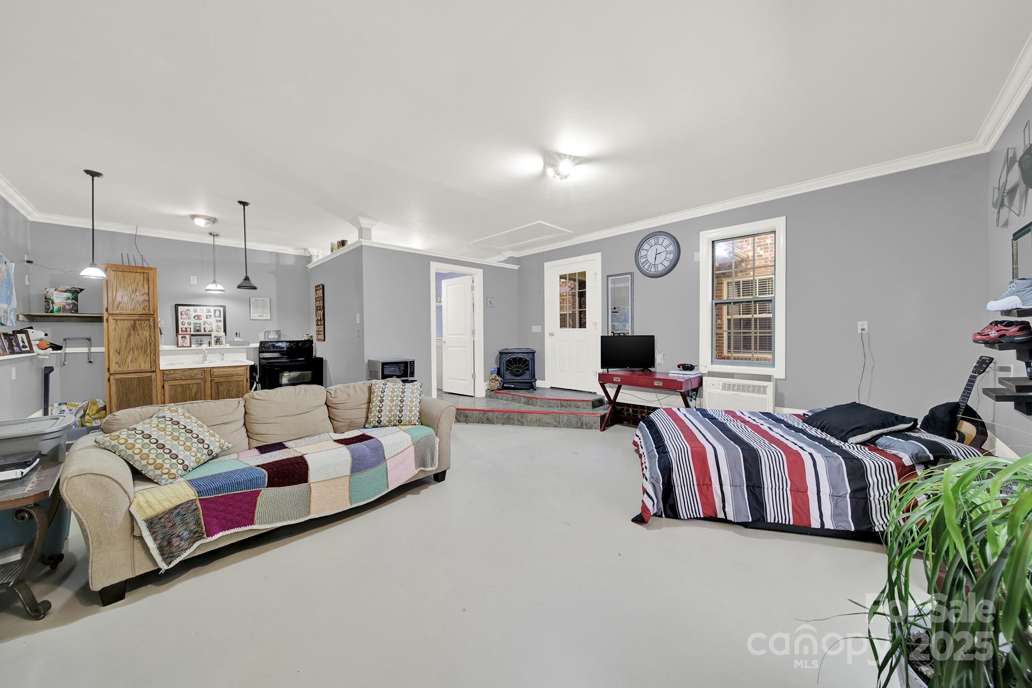 Woodland Hills - Residential