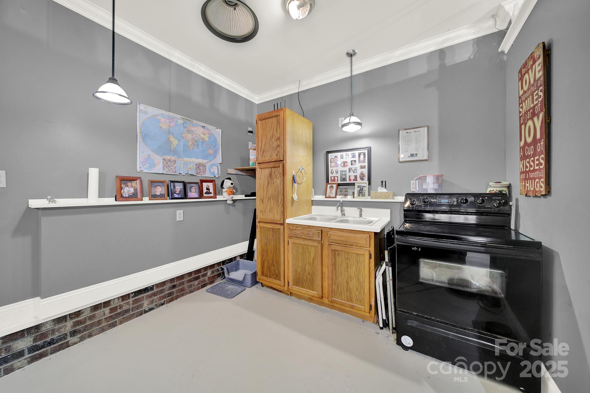 Woodland Hills - Residential