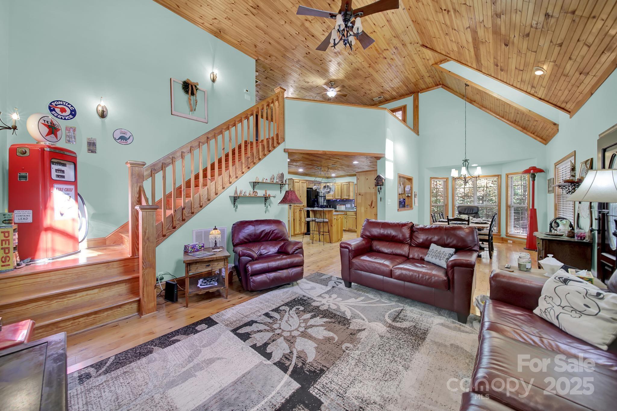 Woodland Hills - Residential