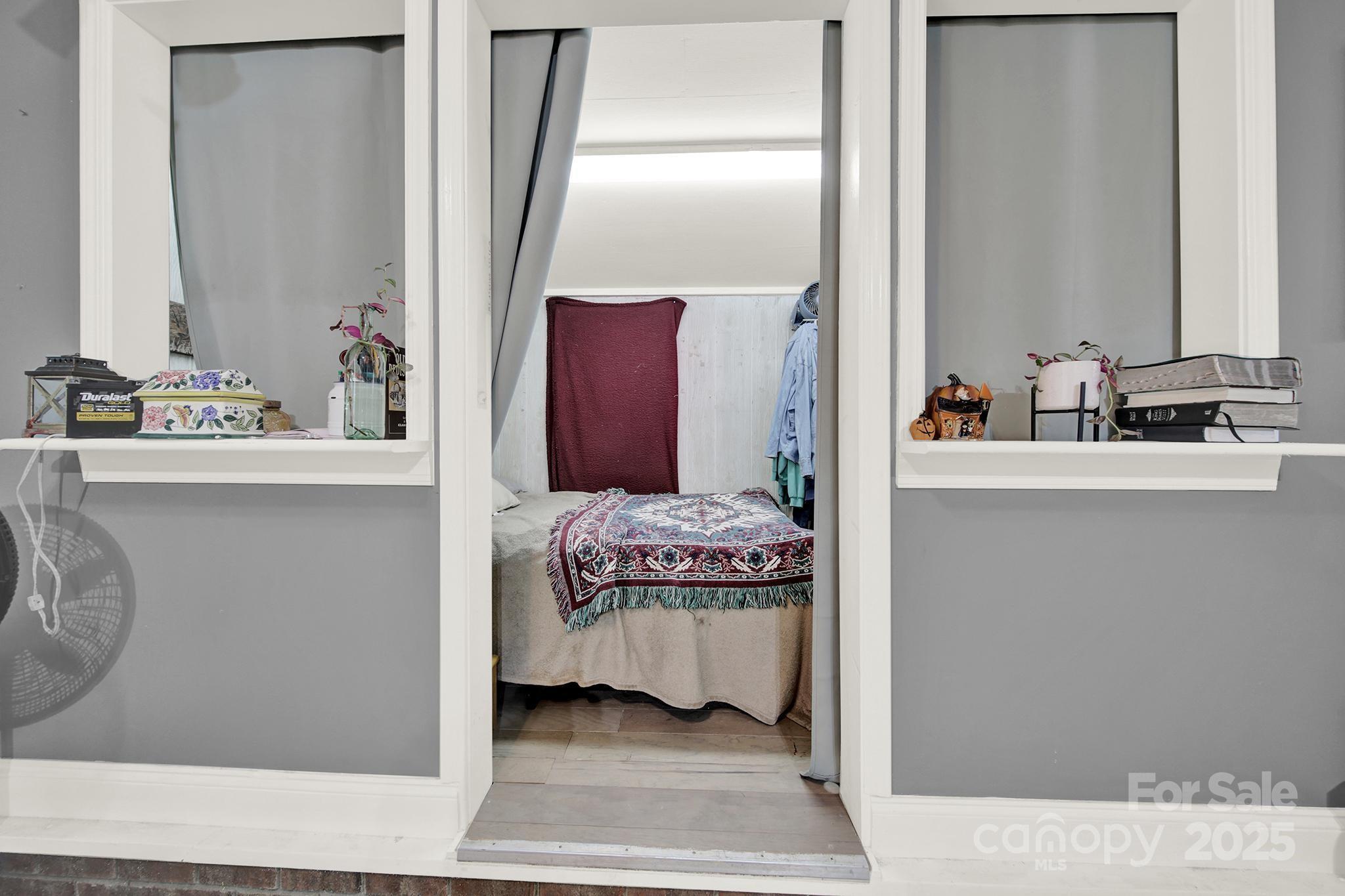 Woodland Hills - Residential