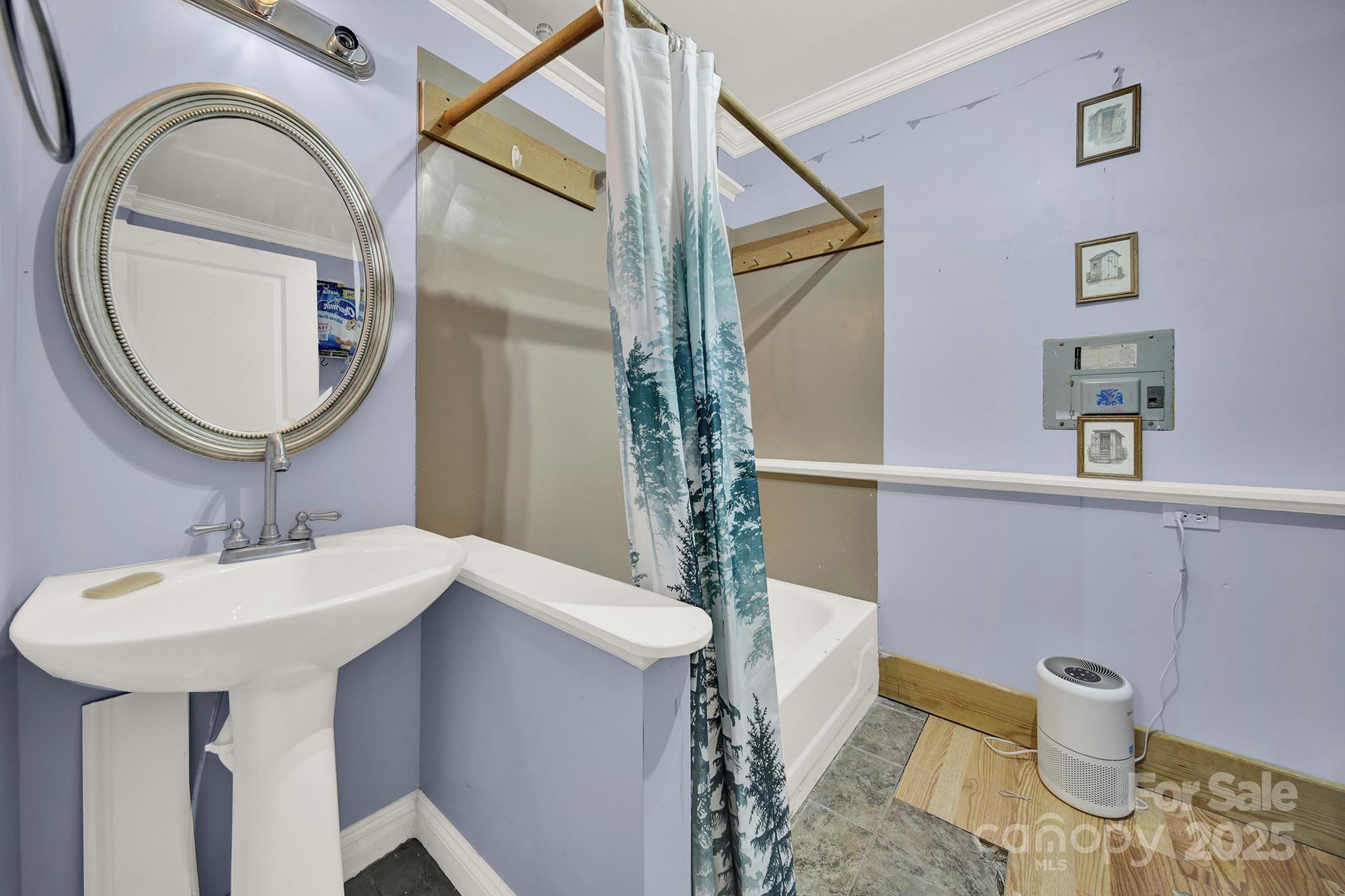 Woodland Hills - Residential