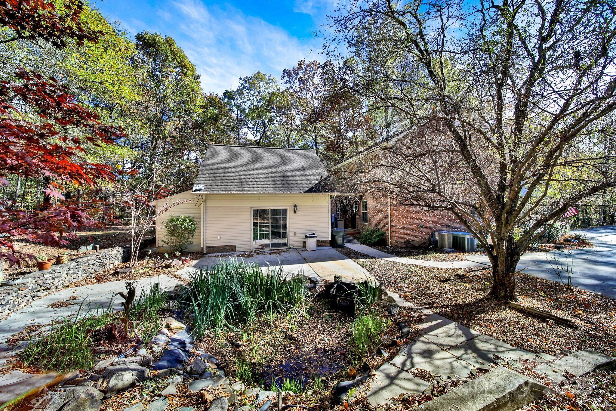 Woodland Hills - Residential