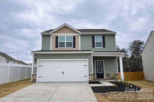 2020 TRANSATLANTIC AVE, CHARLOTTE, NC 28215 - Image f50651fb1a5afb4fafbdb9d59f9caa35/3493617837