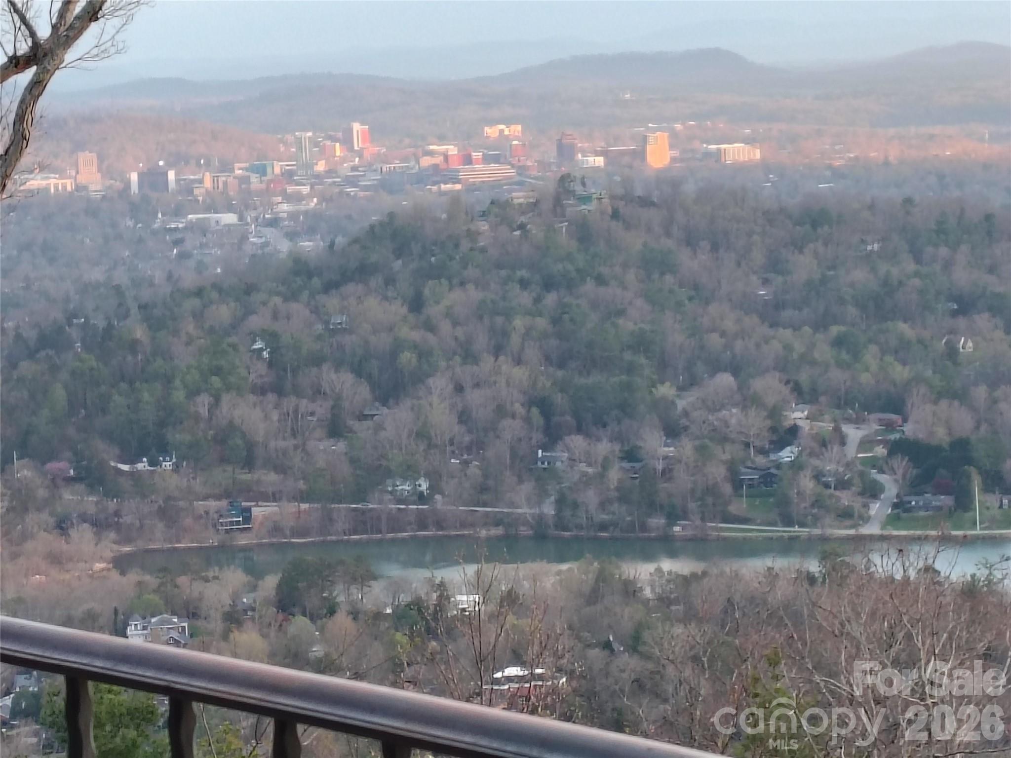 Reynolds Mountain - Residential