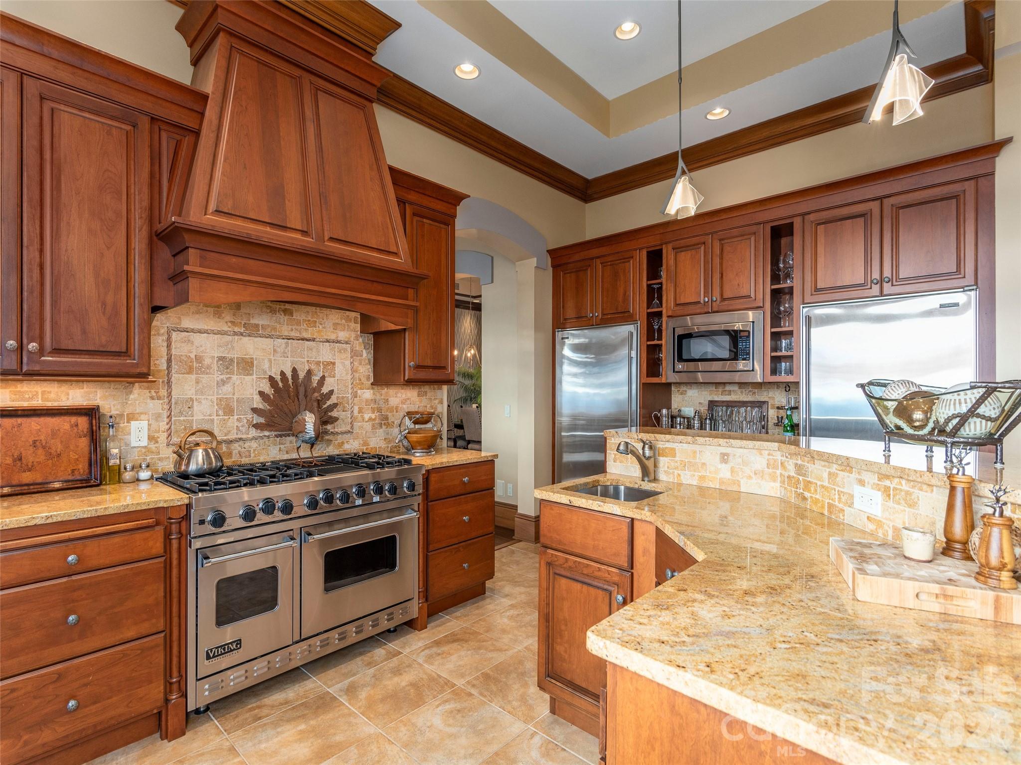 Reynolds Mountain - Residential