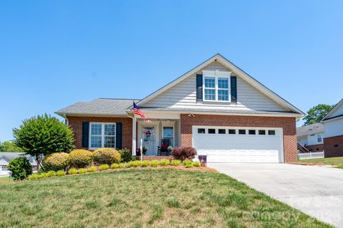 Photo of 587 Marigold Drive, Kannapolis, NC 28083 (MLS # 4383052)