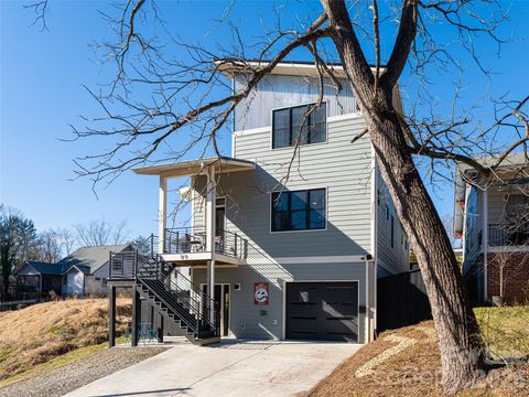 Photo of 89 Vance Crescent Extension, Asheville, NC 28806 (MLS # 4338074)