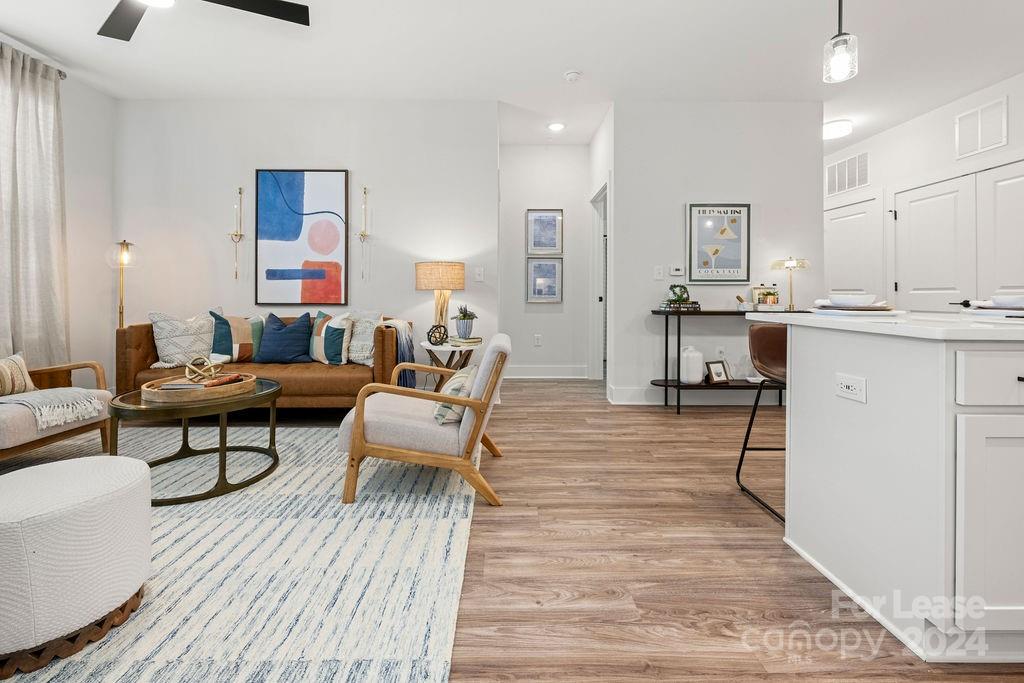Mooresville, North Carolina 28117, United States, 1 Bedroom Bedrooms, ,1 BathroomBathrooms,Residential,Active,53006