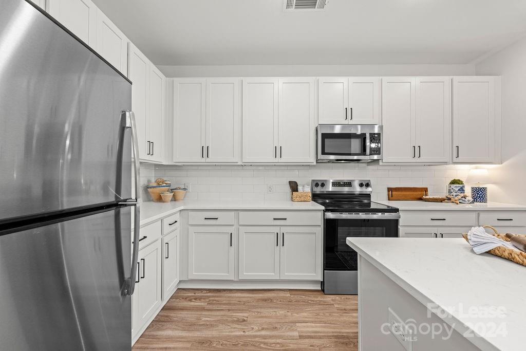 Mooresville, North Carolina 28117, United States, 1 Bedroom Bedrooms, ,1 BathroomBathrooms,Residential,Active,53006