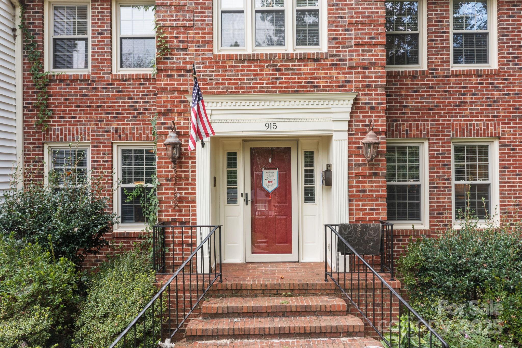 915 Sprucewood Street