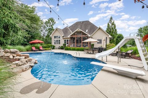 6057 Erie View Court Denver NC 28037